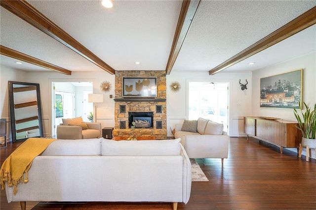 615 OVERLOOK Drive, Raymore, MO 64083