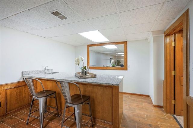 615 OVERLOOK Drive, Raymore, MO 64083