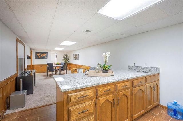615 OVERLOOK Drive, Raymore, MO 64083