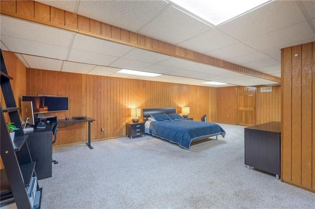 615 OVERLOOK Drive, Raymore, MO 64083