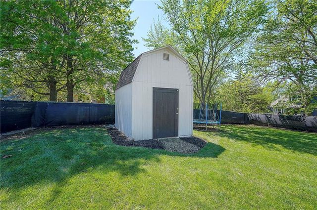 615 OVERLOOK Drive, Raymore, MO 64083
