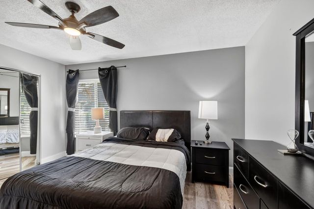 5384 Courtney Circle, Boynton Beach, FL 33472