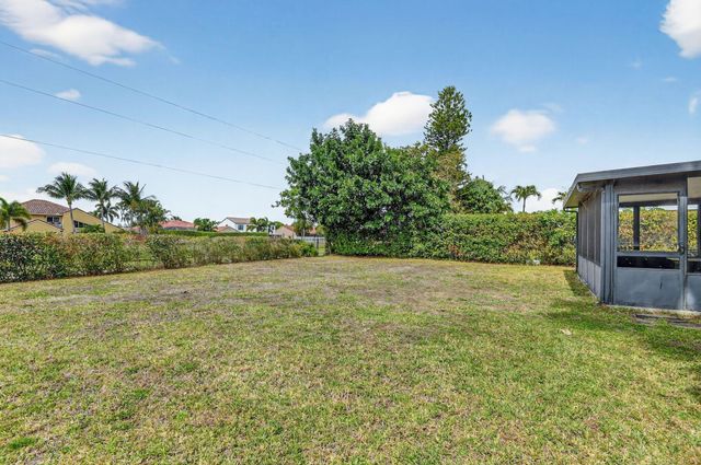 5384 Courtney Circle, Boynton Beach, FL 33472