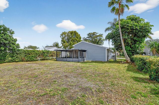 5384 Courtney Circle, Boynton Beach, FL 33472