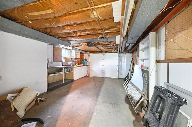 1708 S Broadway Street, Leavenworth, KS 66048