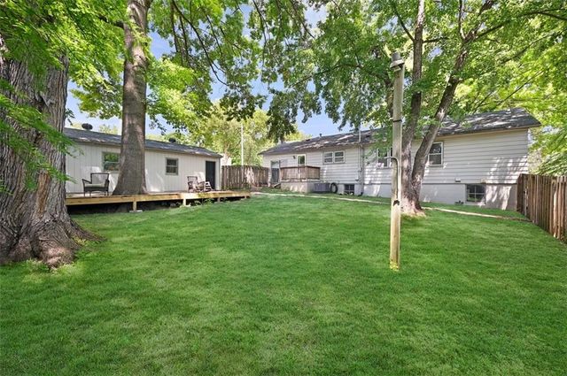 1708 S Broadway Street, Leavenworth, KS 66048