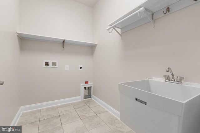 9808 WHITE OAK SWAMP CT, Fredericksburg, VA 22407