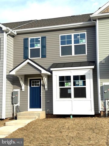 152 OLGA DR, Martinsburg, WV 25403