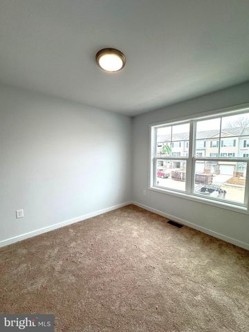 152 OLGA DR, Martinsburg, WV 25403