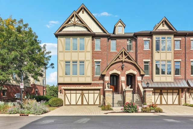 402 Brownstone Drive, St. Charles, IL 60174