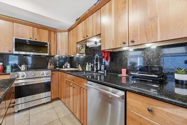3619 S Parnell Avenue, Chicago, IL 60609