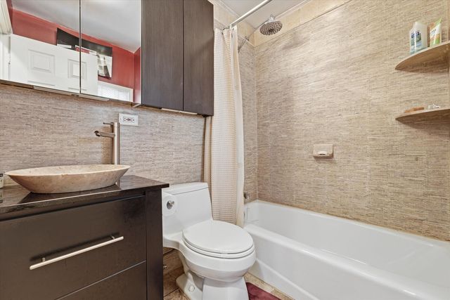 3619 S Parnell Avenue, Chicago, IL 60609