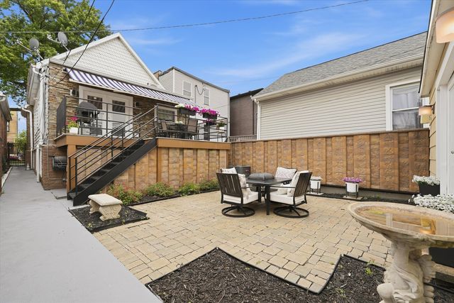 3619 S Parnell Avenue, Chicago, IL 60609