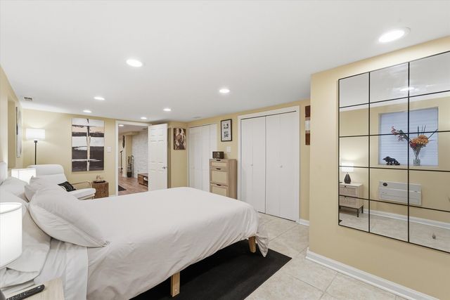3619 S Parnell Avenue, Chicago, IL 60609
