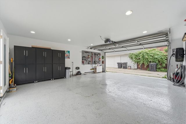 3619 S Parnell Avenue, Chicago, IL 60609