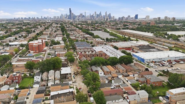 3619 S Parnell Avenue, Chicago, IL 60609