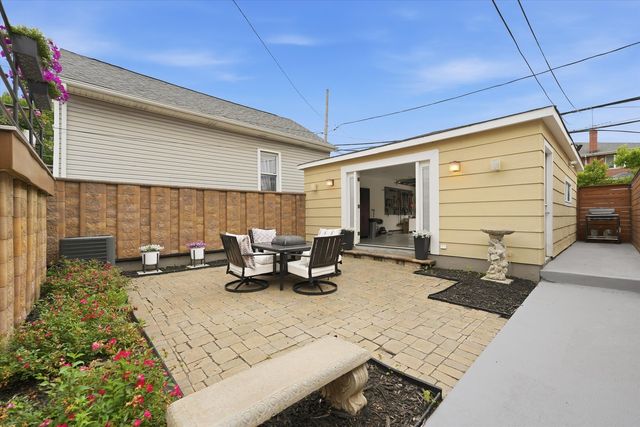 3619 S Parnell Avenue, Chicago, IL 60609