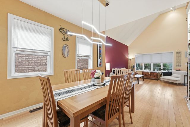 3619 S Parnell Avenue, Chicago, IL 60609