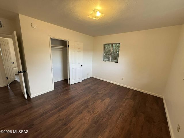 929 S 4th Avenue, Tucson, AZ 85701