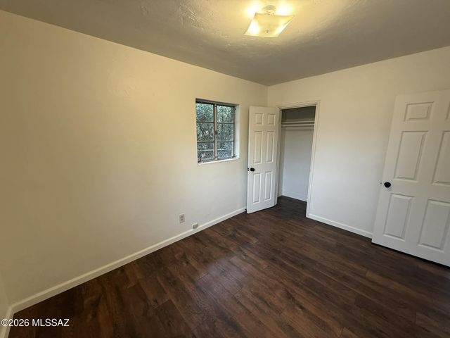 929 S 4th Avenue, Tucson, AZ 85701