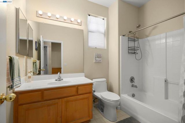 687 Rockspray Circle, Pittsburg, CA 94565