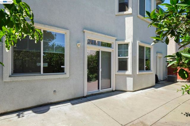 687 Rockspray Circle, Pittsburg, CA 94565