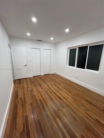 424 La Villa Dr 1, Miami Springs, FL 33166