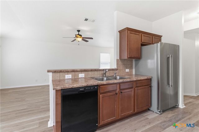 2423 Dimmitt Drive, New Braunfels, TX 78130
