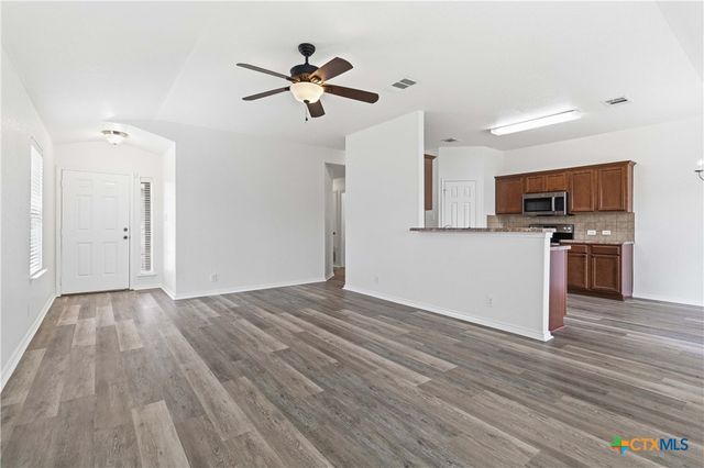 2423 Dimmitt Drive, New Braunfels, TX 78130