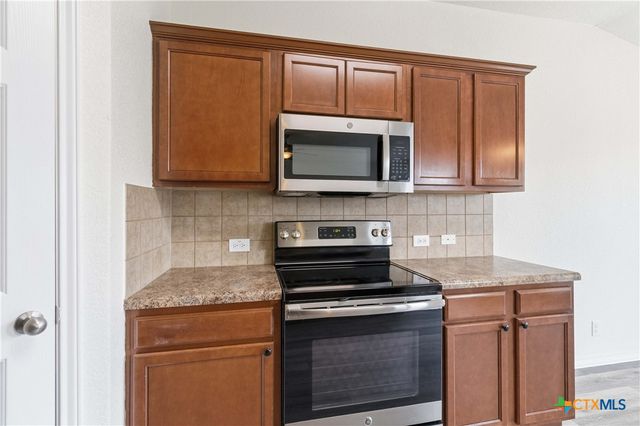 2423 Dimmitt Drive, New Braunfels, TX 78130