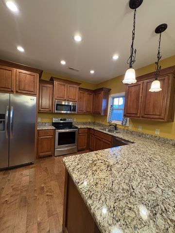 117 Grayson Ln, White House, TN 37188