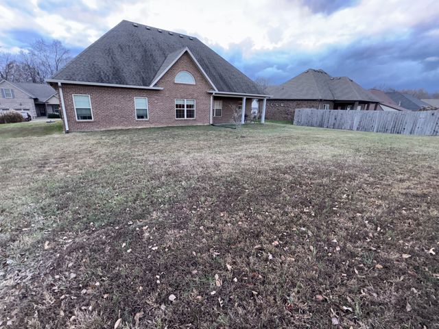 117 Grayson Ln, White House, TN 37188