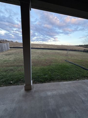 117 Grayson Ln, White House, TN 37188