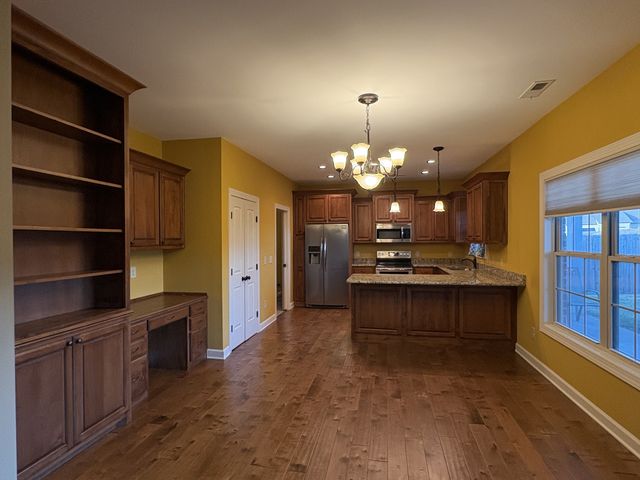 117 Grayson Ln, White House, TN 37188