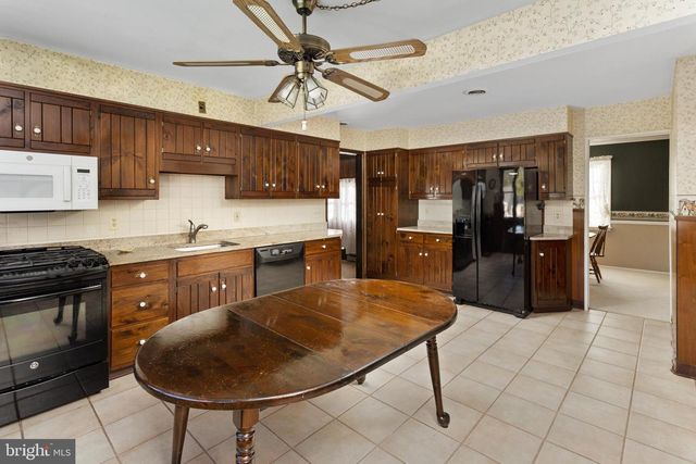 436 PAXSON AVE, Hamilton, NJ 08690