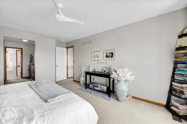 32058 Shadywood Drive, Chesterfield Twp, MI 48047
