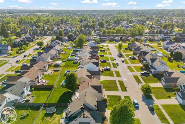 32058 Shadywood Drive, Chesterfield Twp, MI 48047