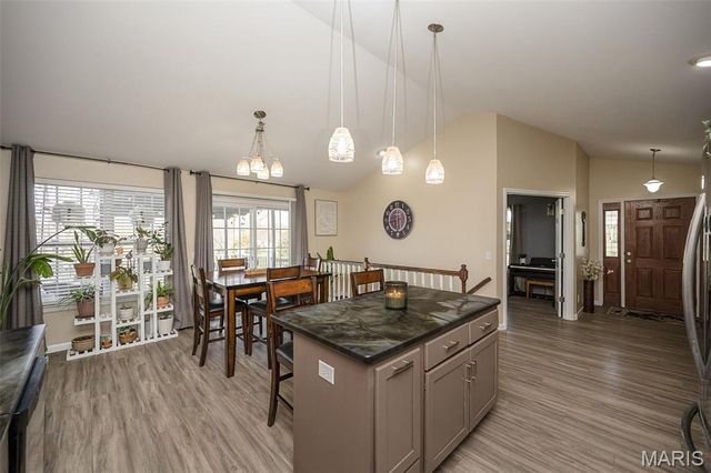 12 Riverside Court, Troy, MO 63379