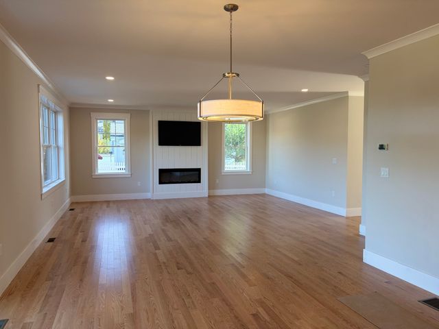 1444 Main Street, Concord, MA 01742