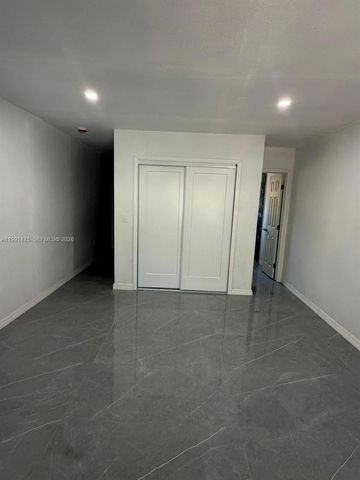 1946 NE 167th St 3A, North Miami Beach, FL 33162