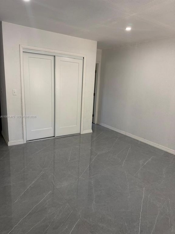 1946 NE 167th St 3A, North Miami Beach, FL 33162