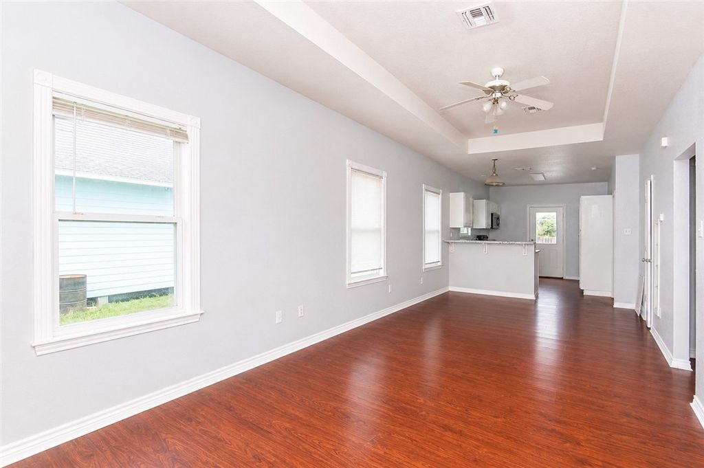 1824 Highway 35 S, Rockport, TX 78382 — photo 2