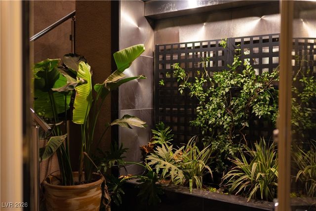 2817 High View Drive, Henderson, NV 89014