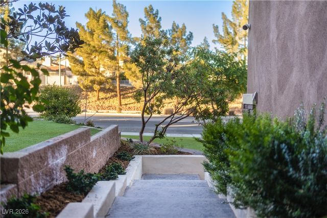 2817 High View Drive, Henderson, NV 89014