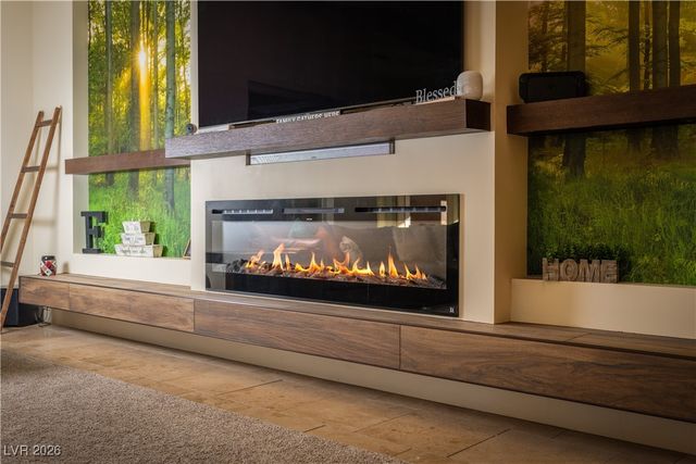 2817 High View Drive, Henderson, NV 89014