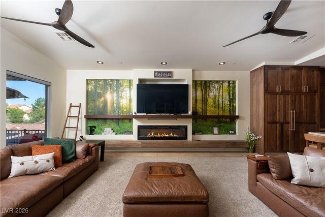 2817 High View Drive, Henderson, NV 89014