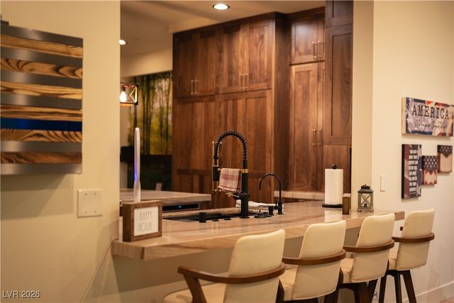 2817 High View Drive, Henderson, NV 89014