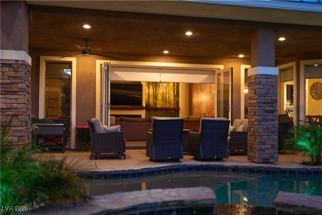 2817 High View Drive, Henderson, NV 89014