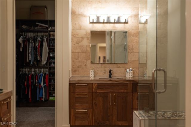 2817 High View Drive, Henderson, NV 89014