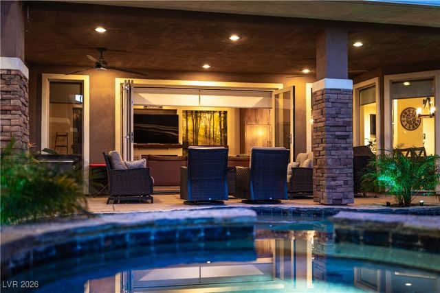 2817 High View Drive, Henderson, NV 89014